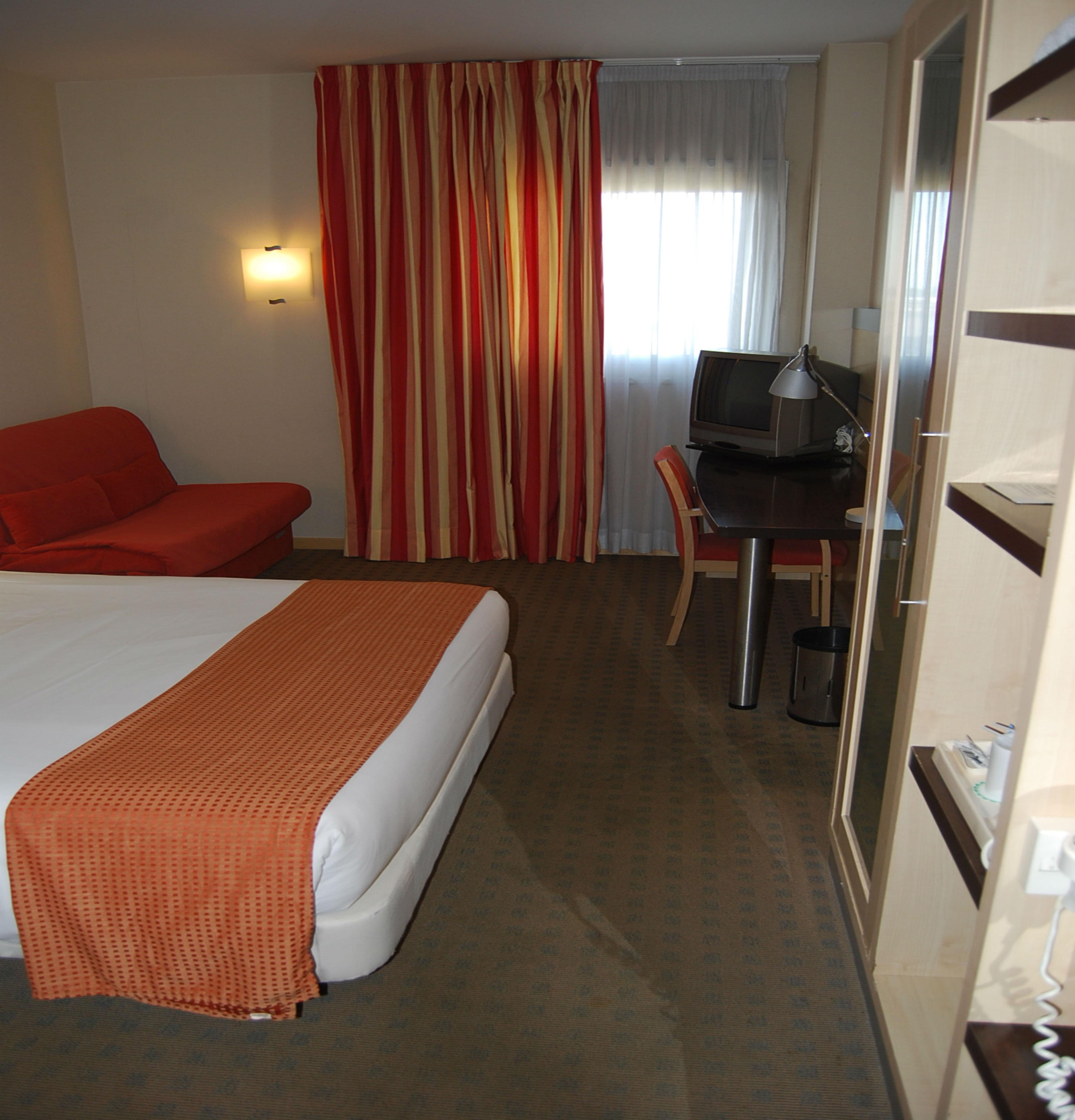 Express Valencia Bonaire By Ihg 3*