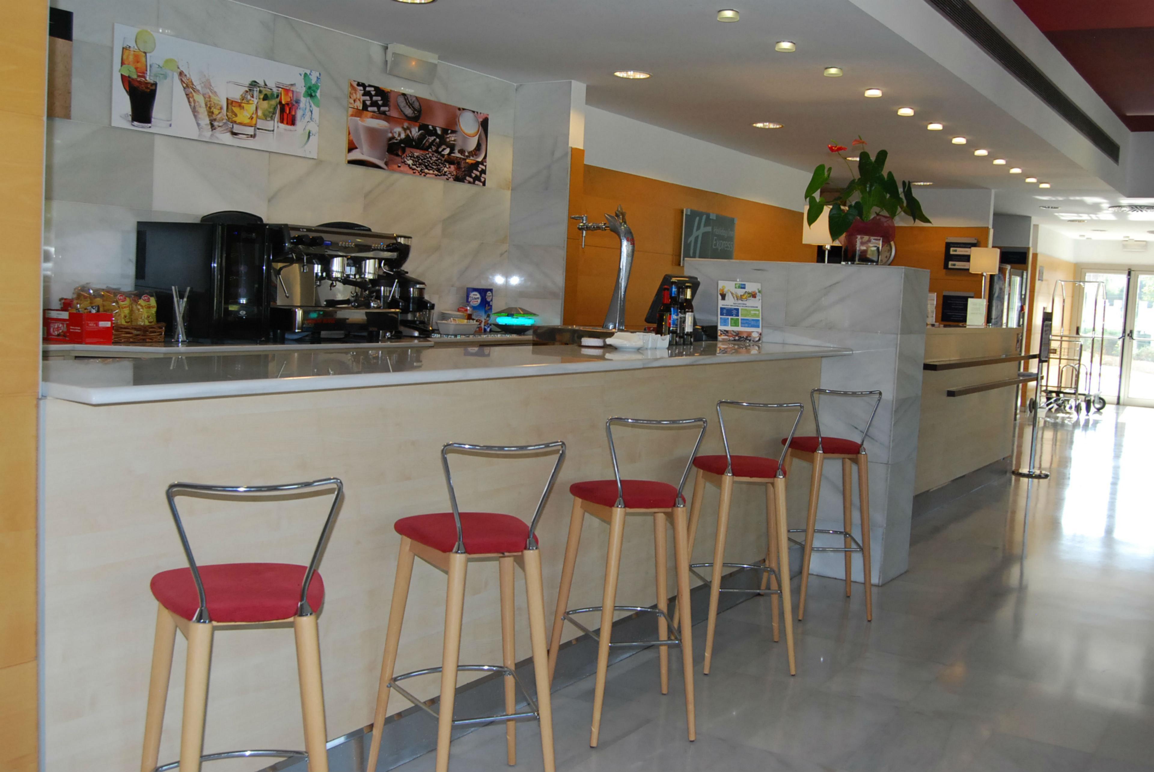 Hotel Express Valencia Bonaire By Ihg Aldaia